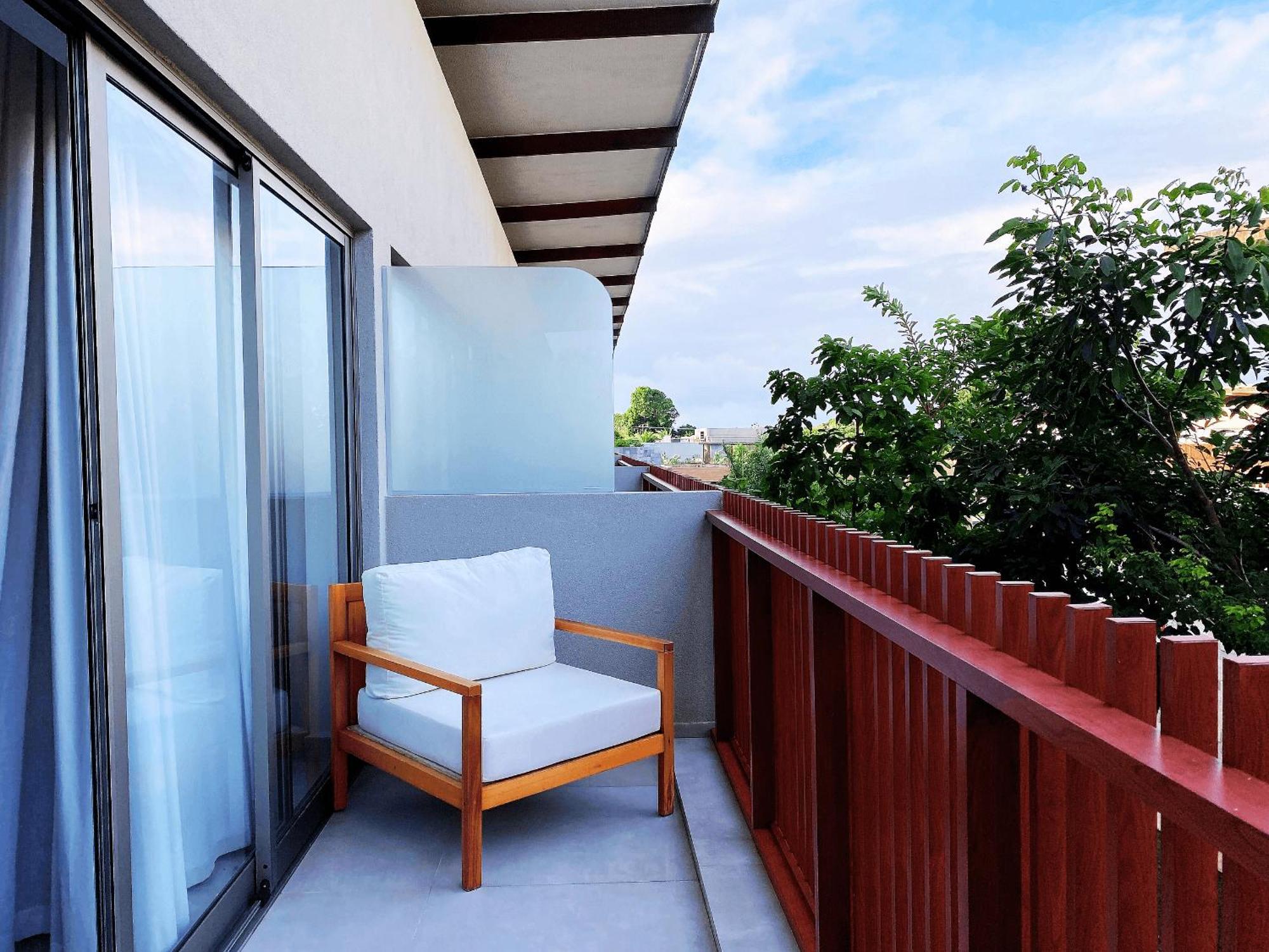 Flat Ile De Pipa Varanda - By Almare *